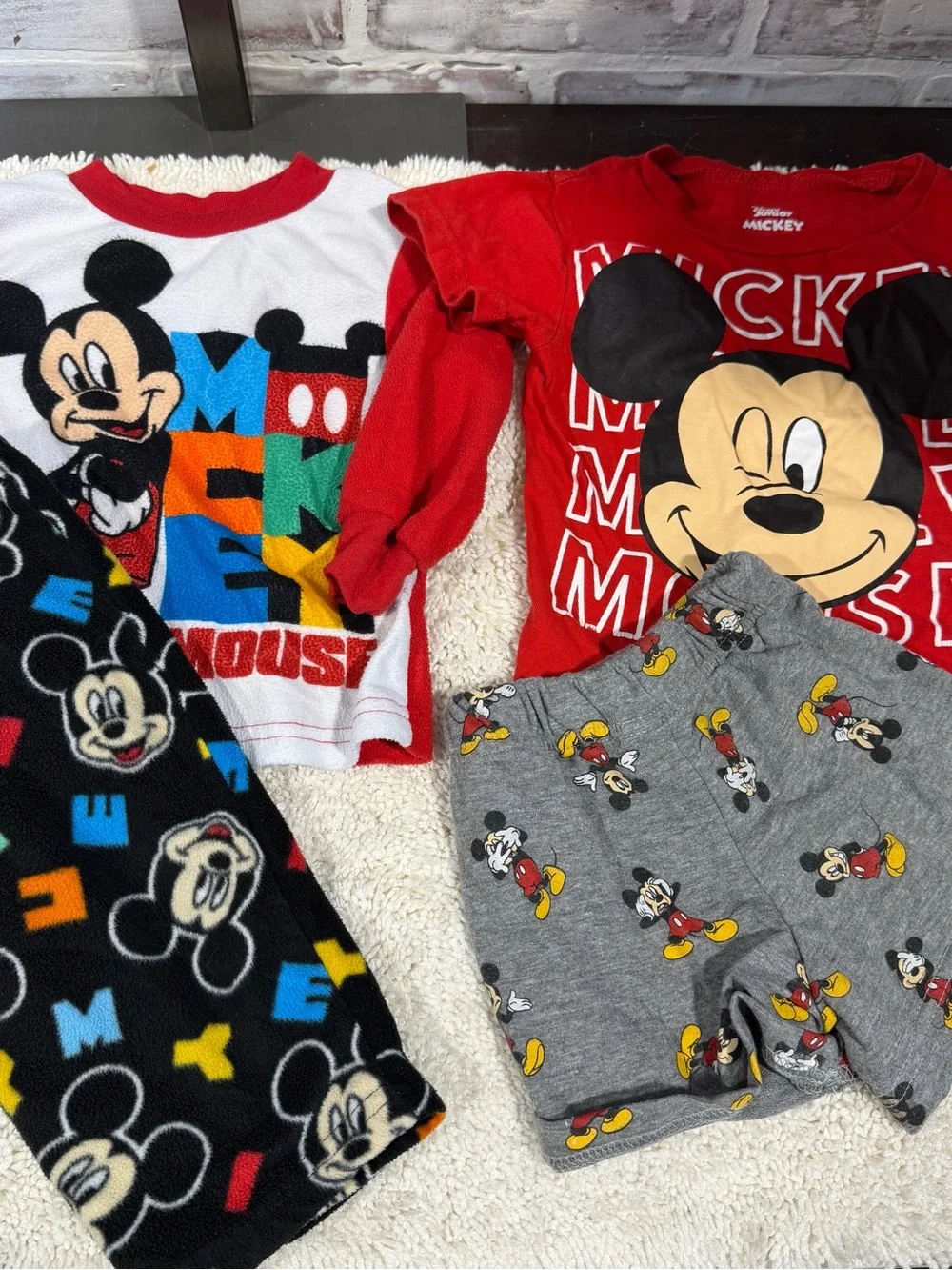 Disney Red  Mickey Mouse sets 12m